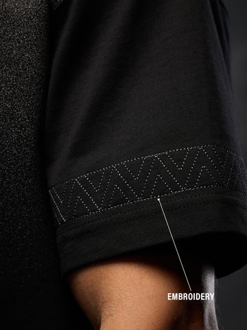 Buy Black Panther: The King Men Oversized T-Shirts Online OS23