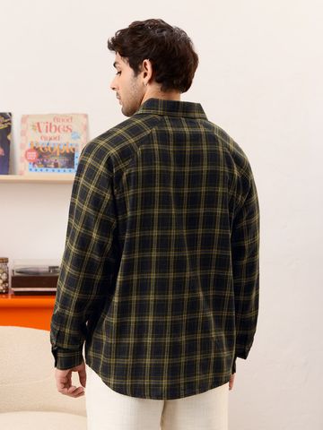 Buy Plaid Shirt: The Trails Men Relaxed Shirts Online C76