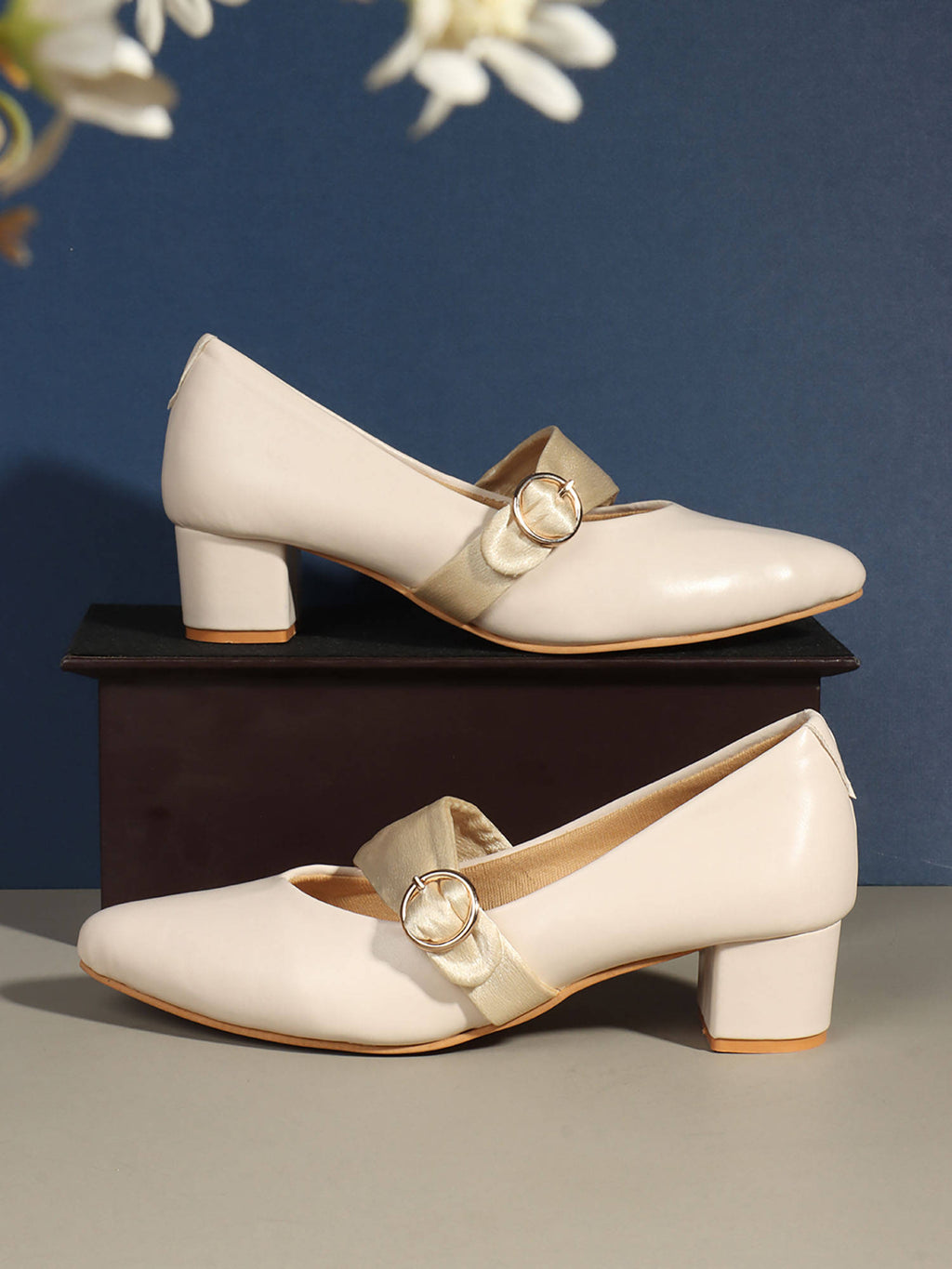 Cream Solid Closed Back Block Pumps | H78 - view 3