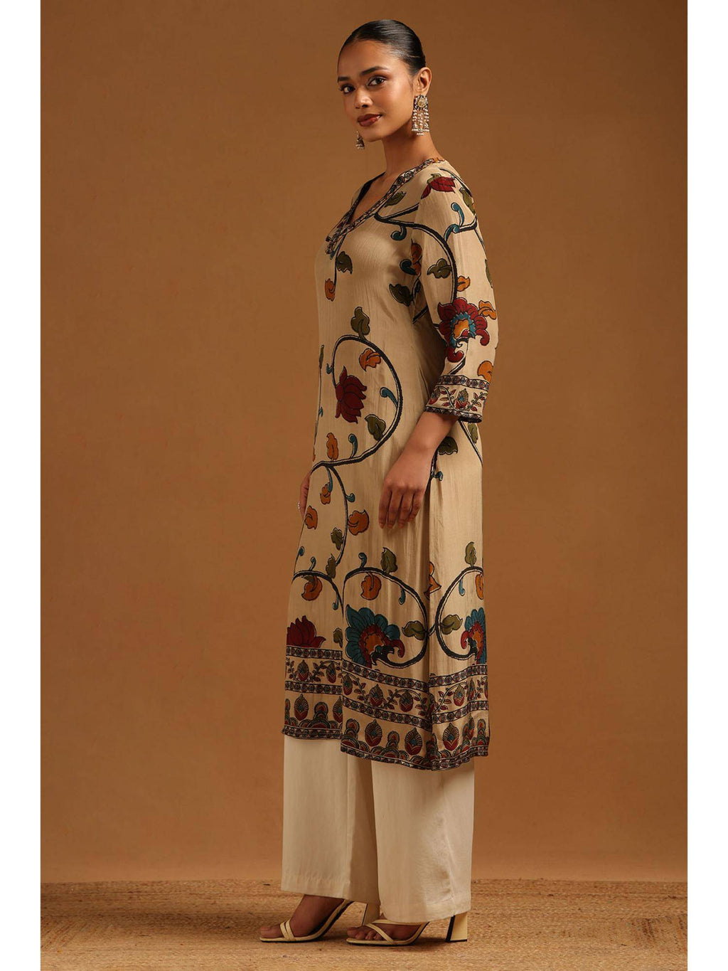 Beige Floral V-Neck Kurta | U3S - view 2