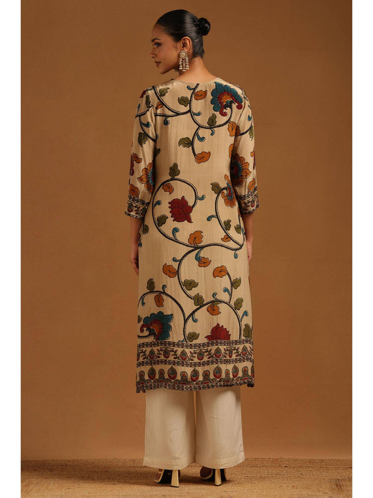 Beige Floral V-Neck Kurta | KDG - view 4
