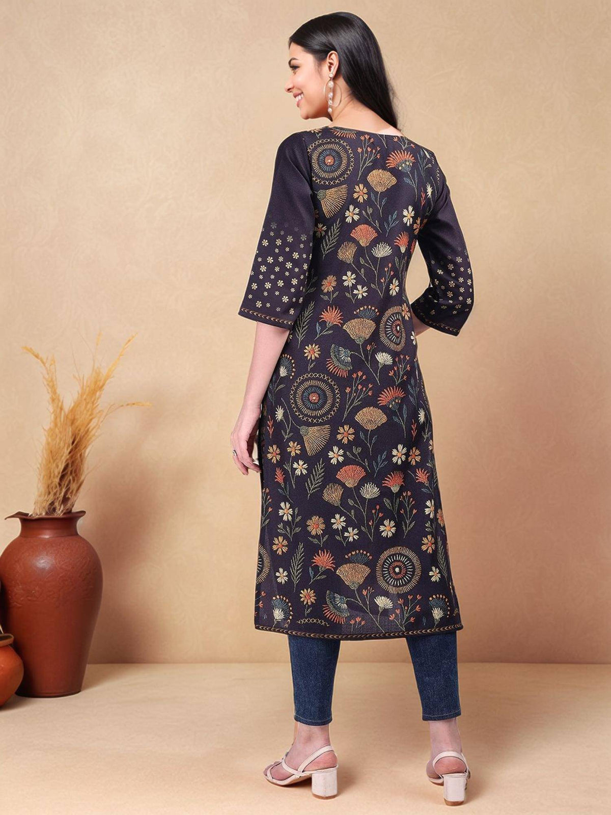 Womens Floral Printed Cotton Blend Straight Kurta | FY93 - view 2