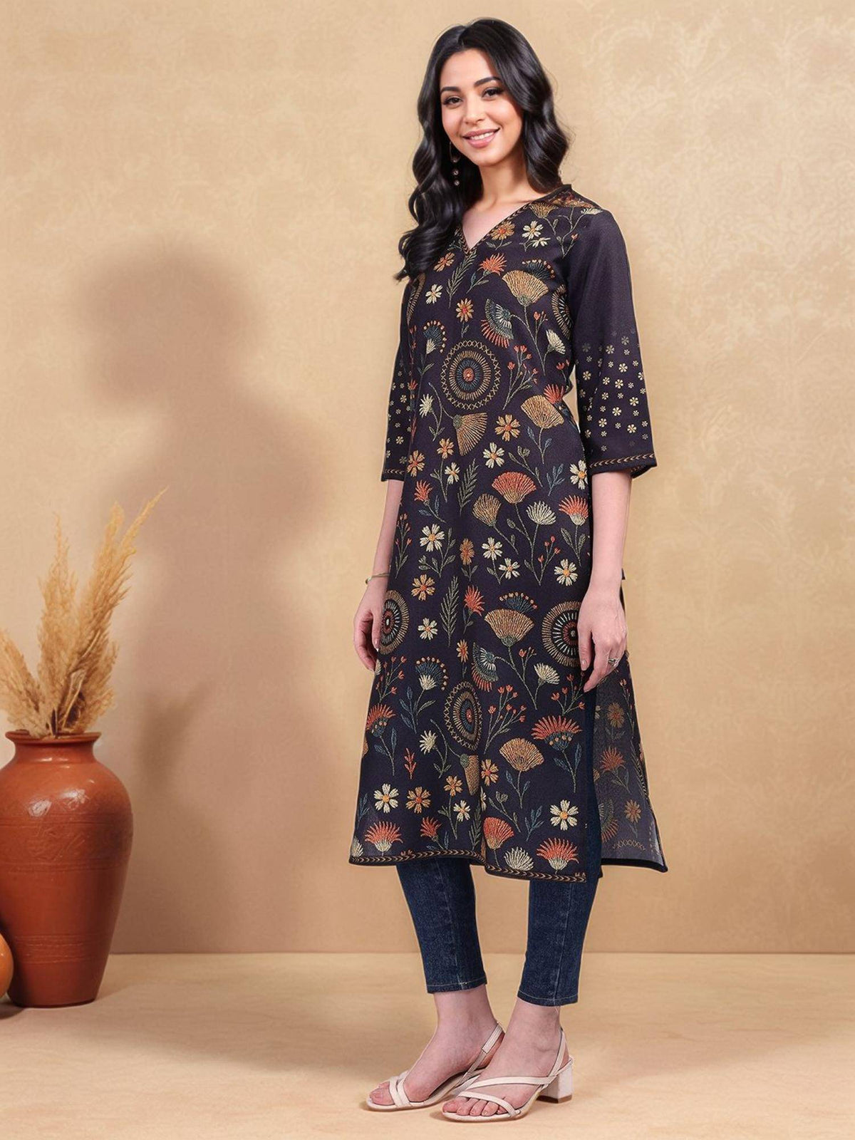 Womens Floral Printed Cotton Blend Straight Kurta | FY93 - view 3