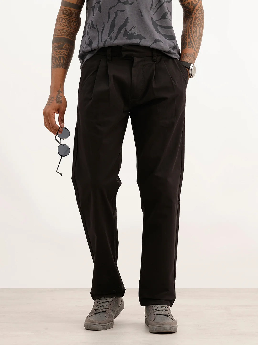 Solid Anti Fit Double Pleated Trouser | Black