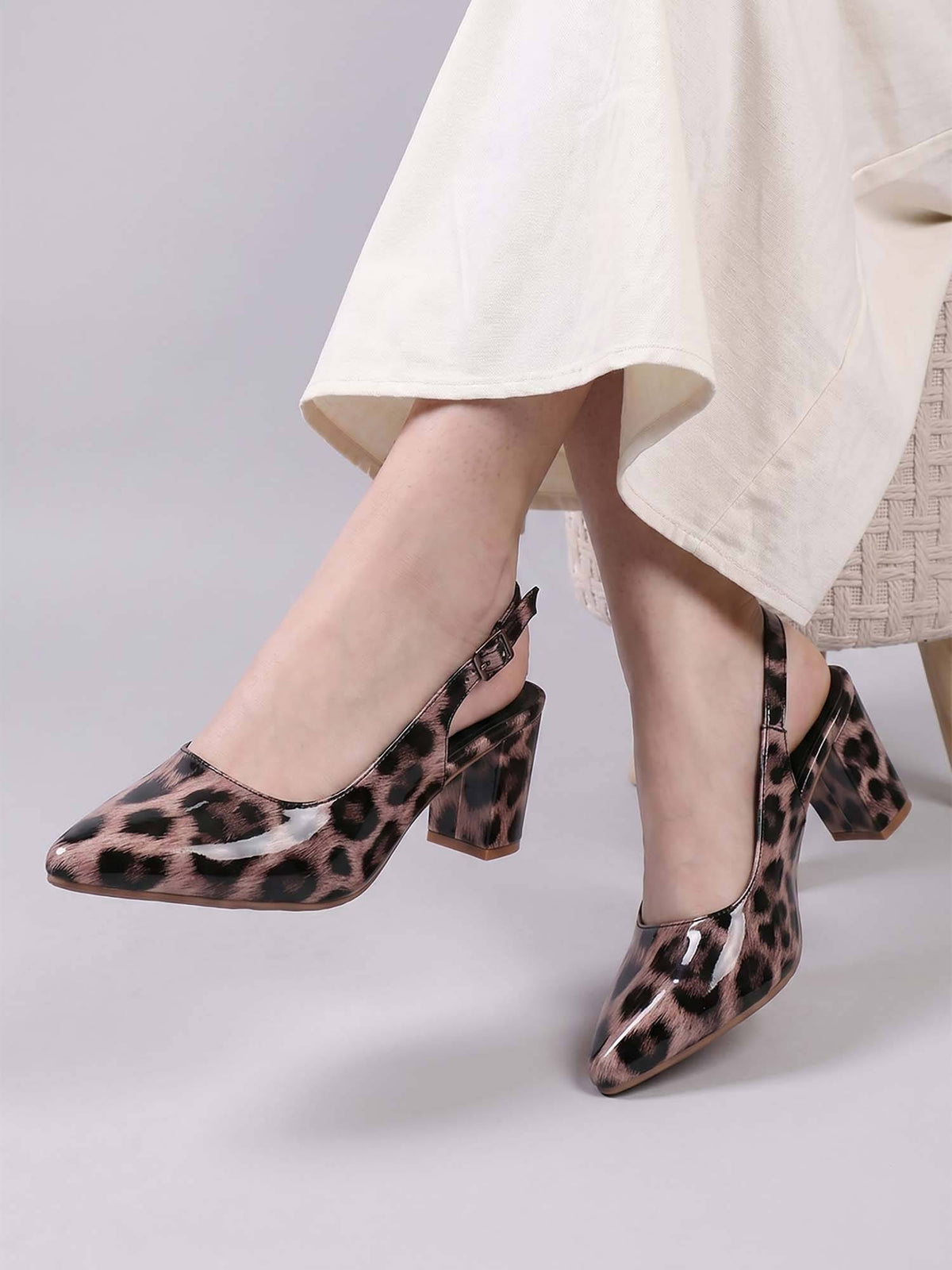 Womens Brown Animal Printed Pointed Toe Sandal Heels | H78 - view 17