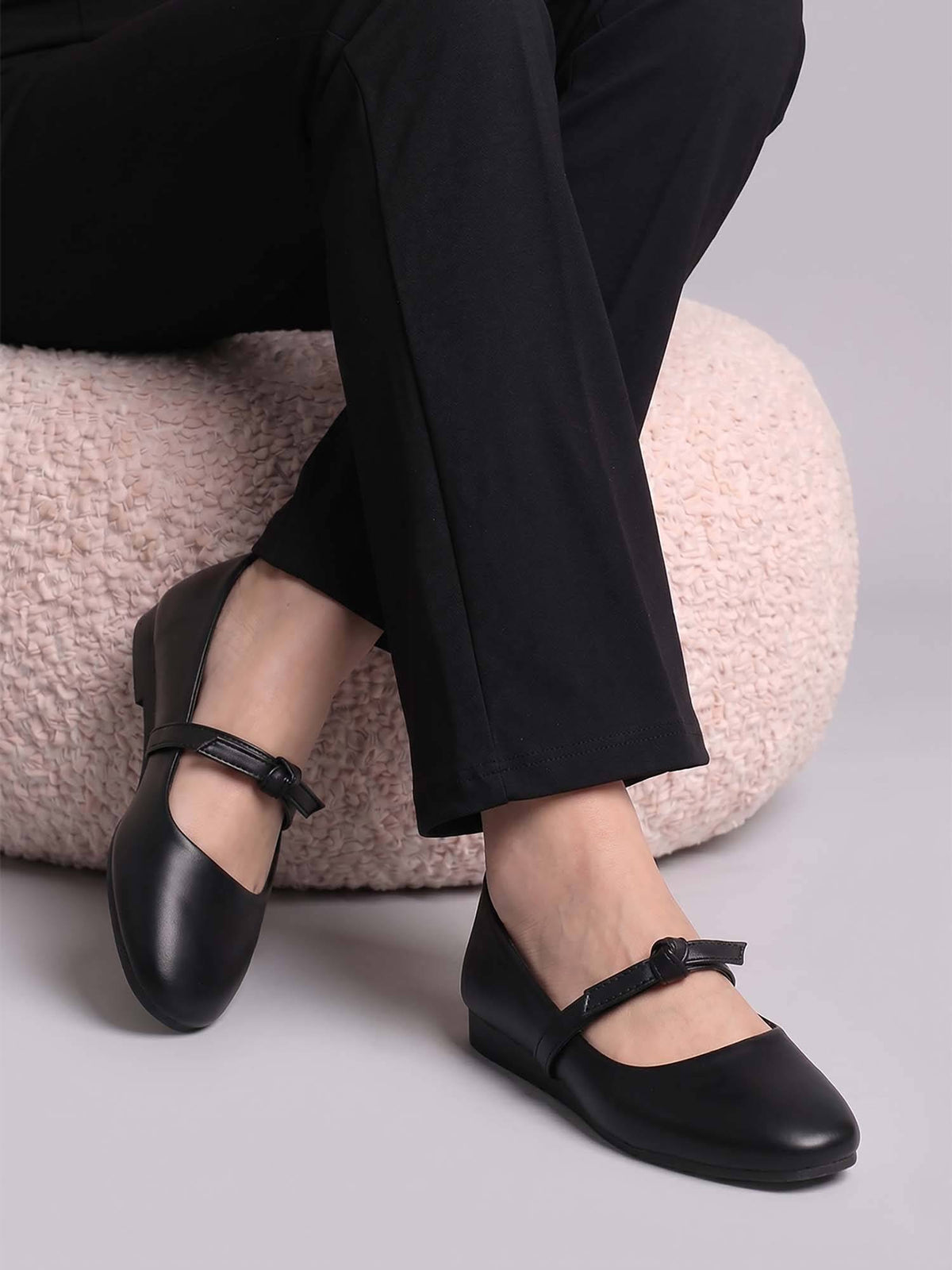 Womens Beige Elegant Bow Details Round Toe Ballerina | F61 - view 25