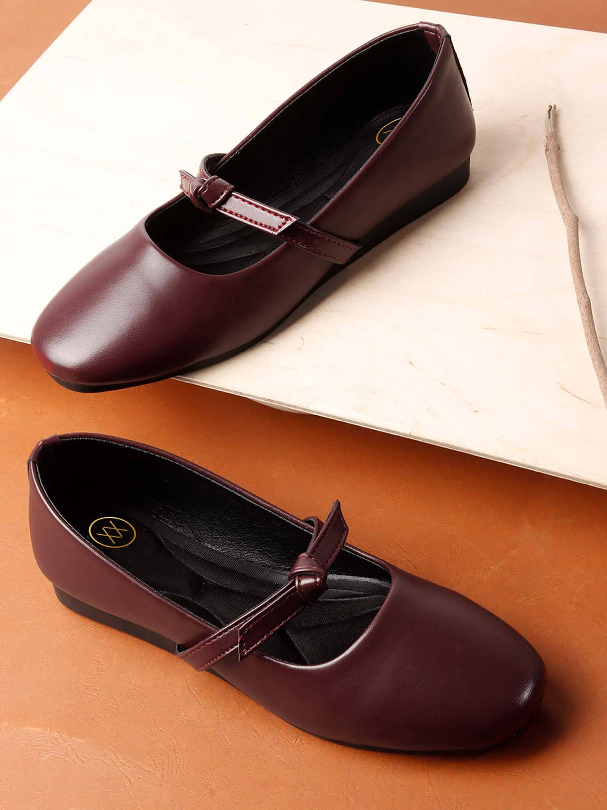 Womens Maroon Elegant Bow Details Round Toe Ballerina | F61 - view 2