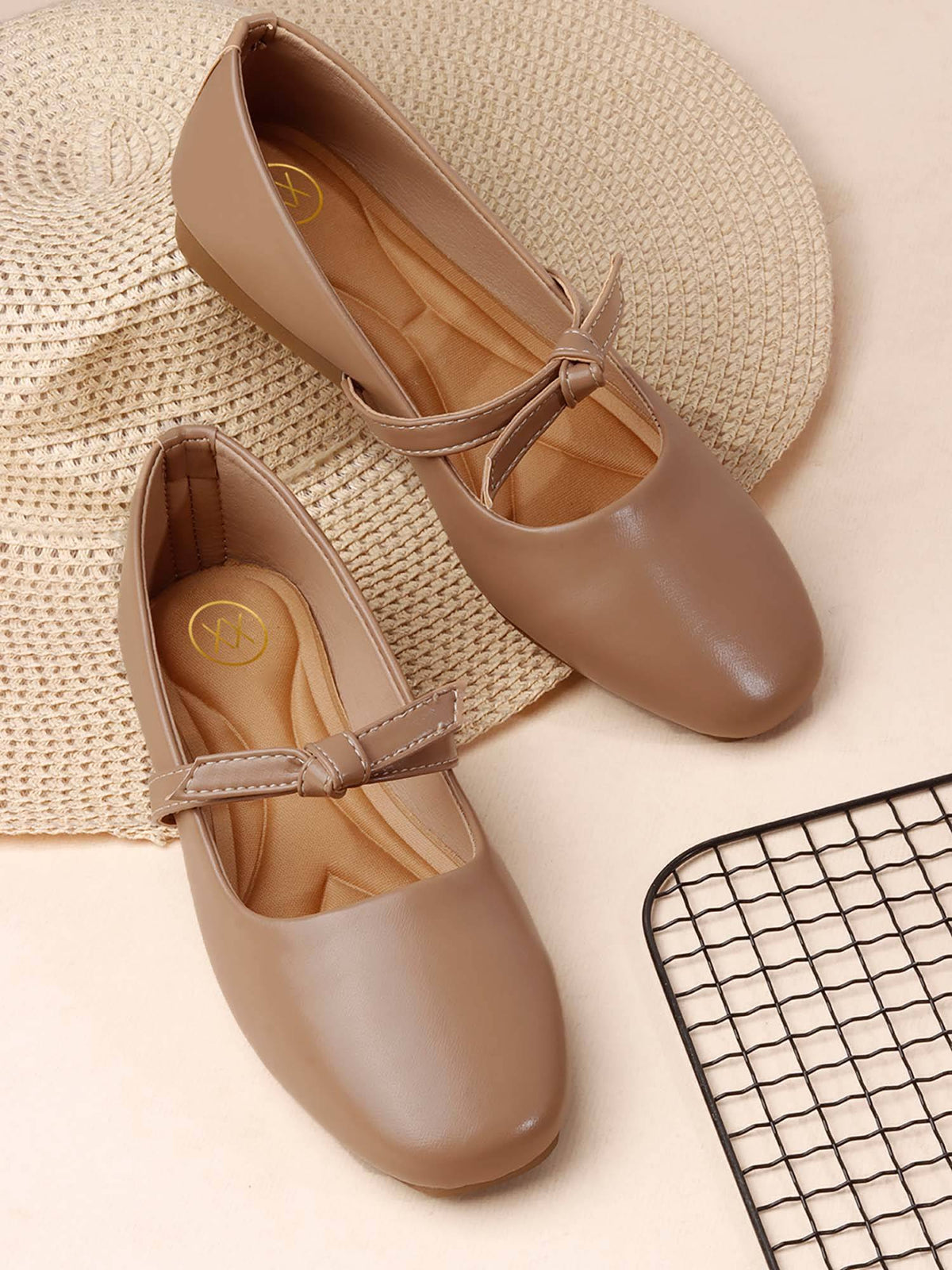 Womens Beige Elegant Bow Details Round Toe Ballerina | F61 - view 2