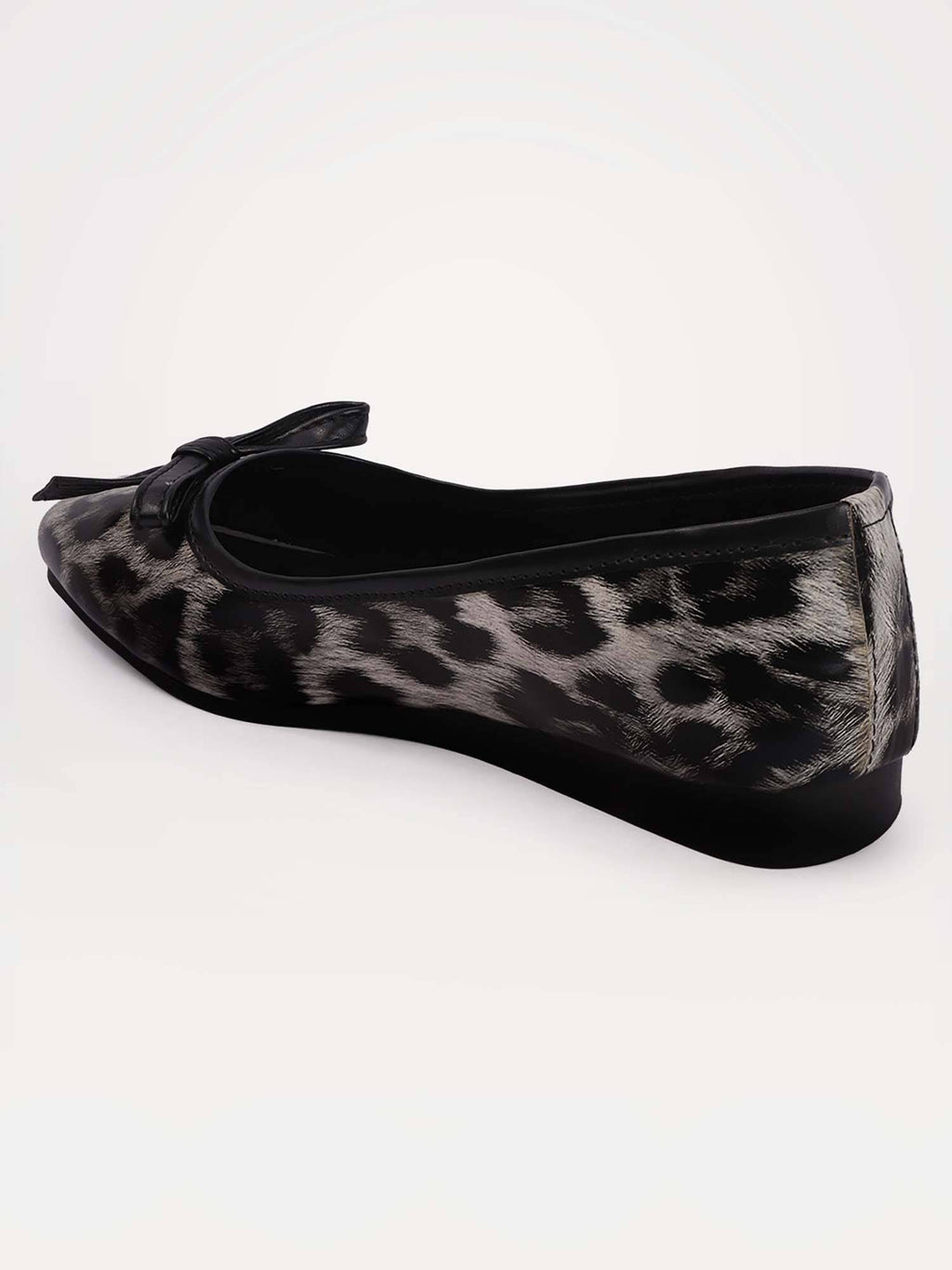 Womens Off White Trendy Animal Print Design Bows Ballerina | F61 - view 6