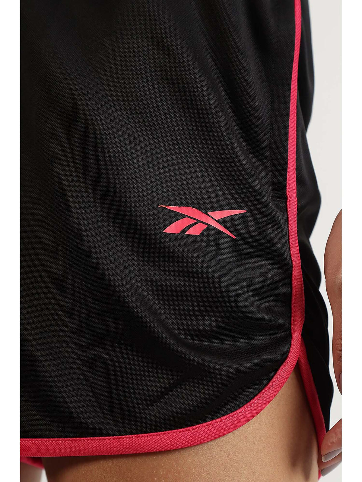 Women Black Split Hem Performance Shorts - view 6