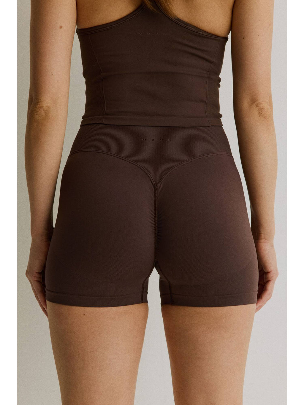 Women Brown Seamless Scrunch Hotpants With Drymove - view 4