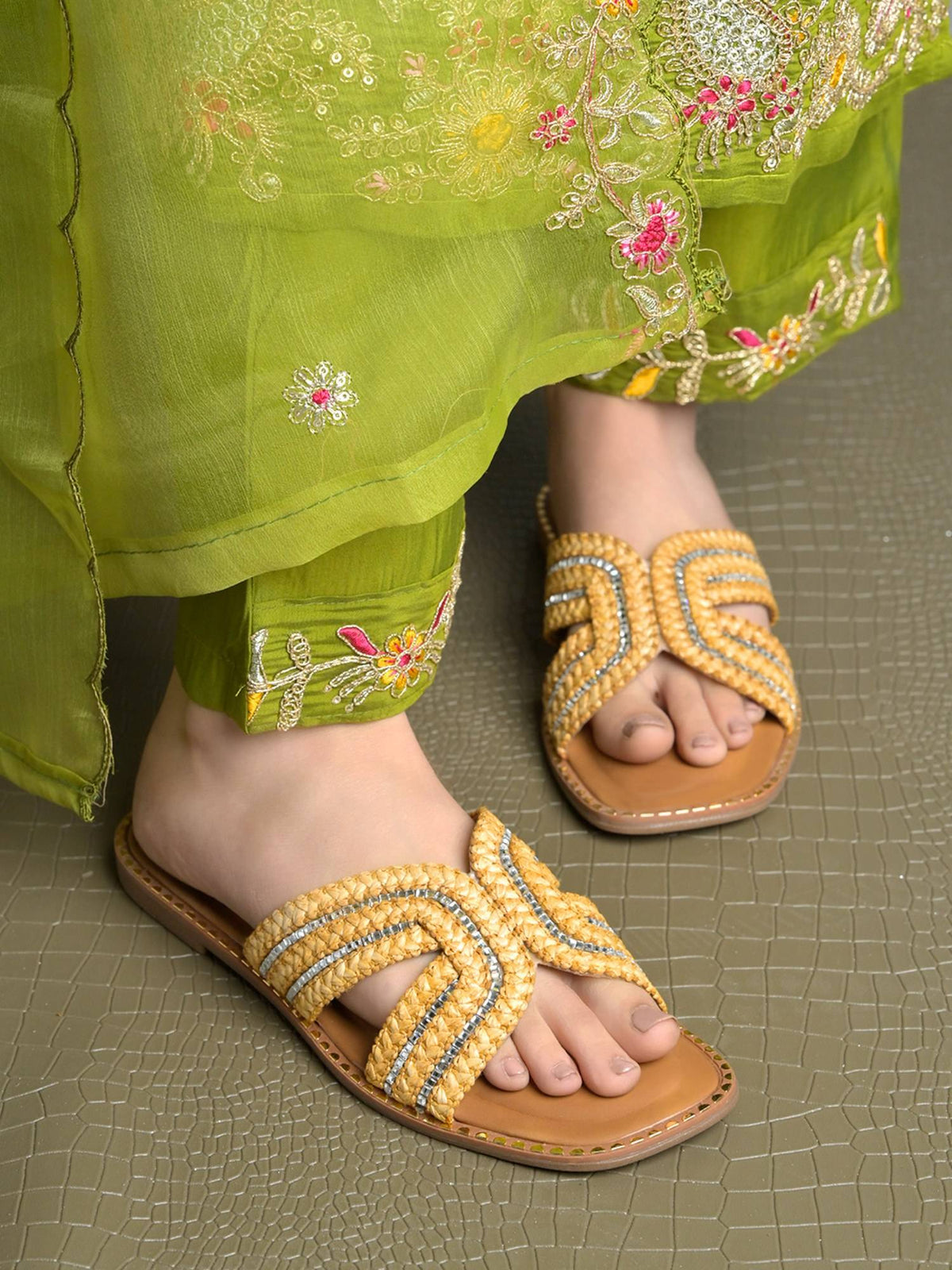 Women Gold Flats | F61 - view 3