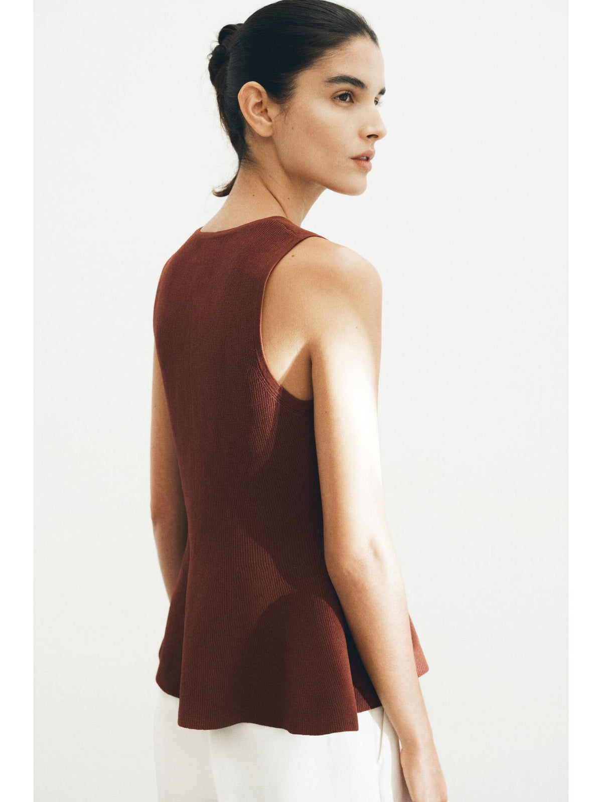 Women Brown Rib-Knit Peplum Waistcoat | pt51 - view 4