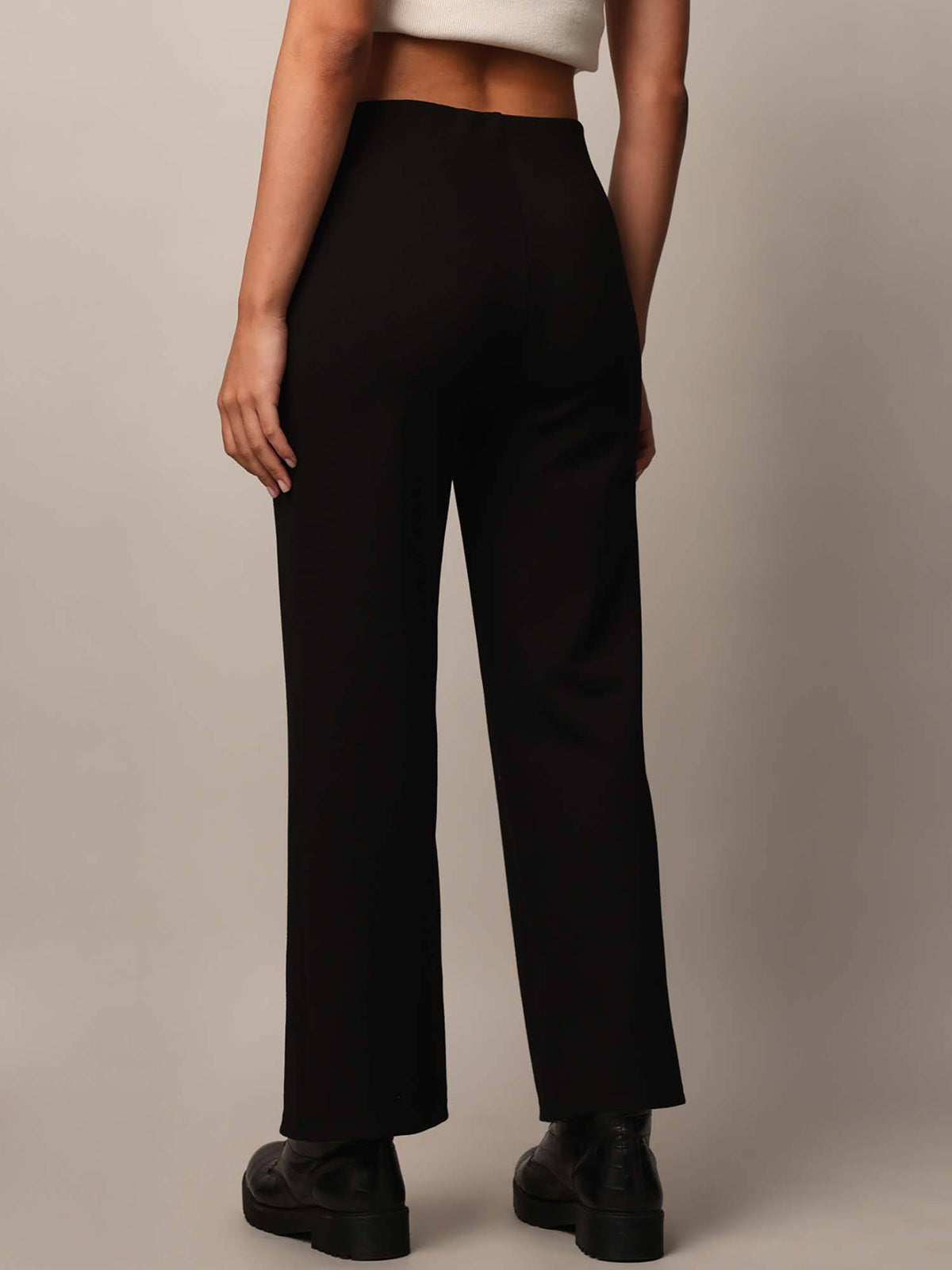 Black Slit Hem Pant | O24 - view 4