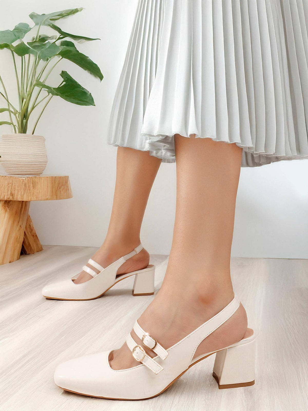 Women White Elegant Slingback Block Heel Sandals | H78 - view 2