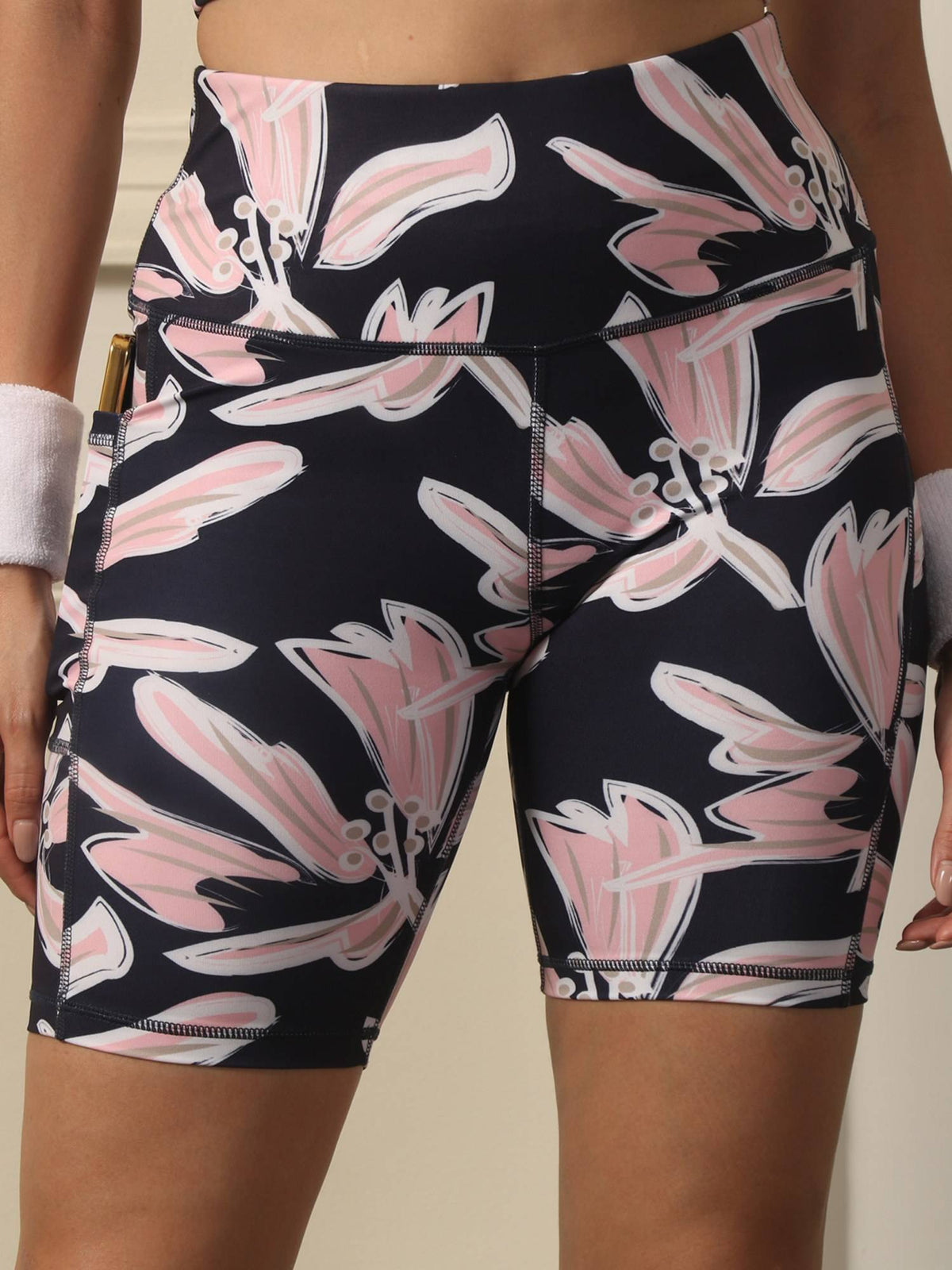 Womens High Waist Knee Length Quick Dry Printed Sports Shorts Black - view 15