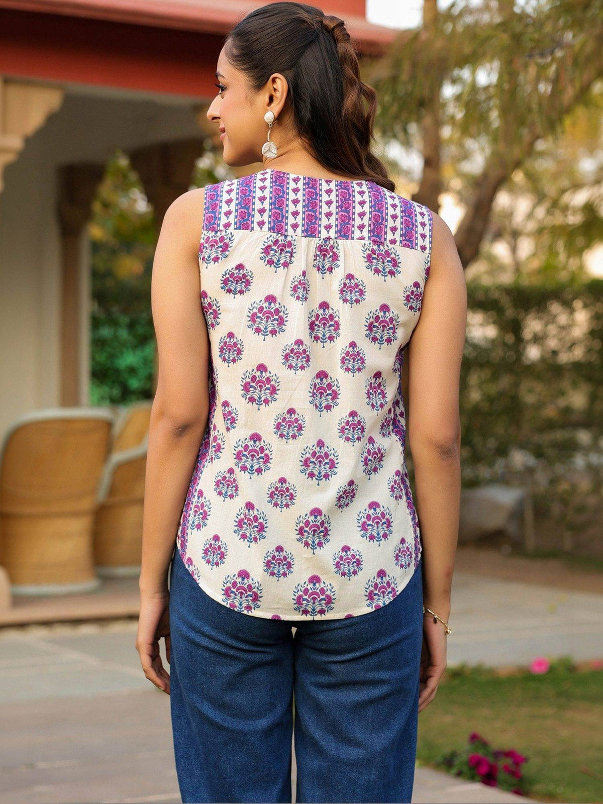 Women Rayon Printed Straight White Kurta | U3S - view 2