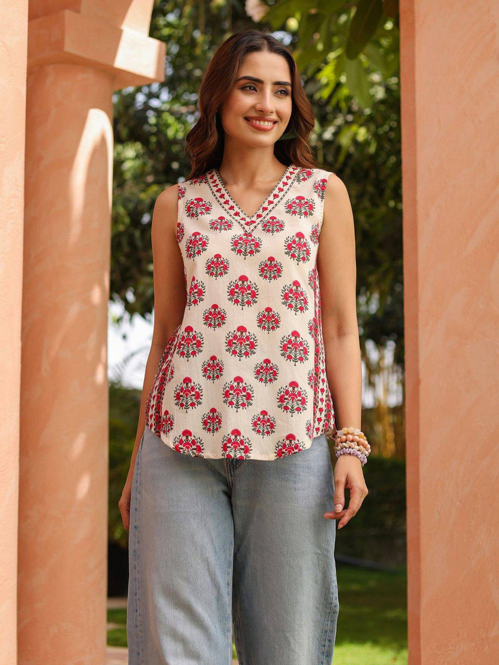 Women Rayon Printed Straight White Kurta | KDG - view 5