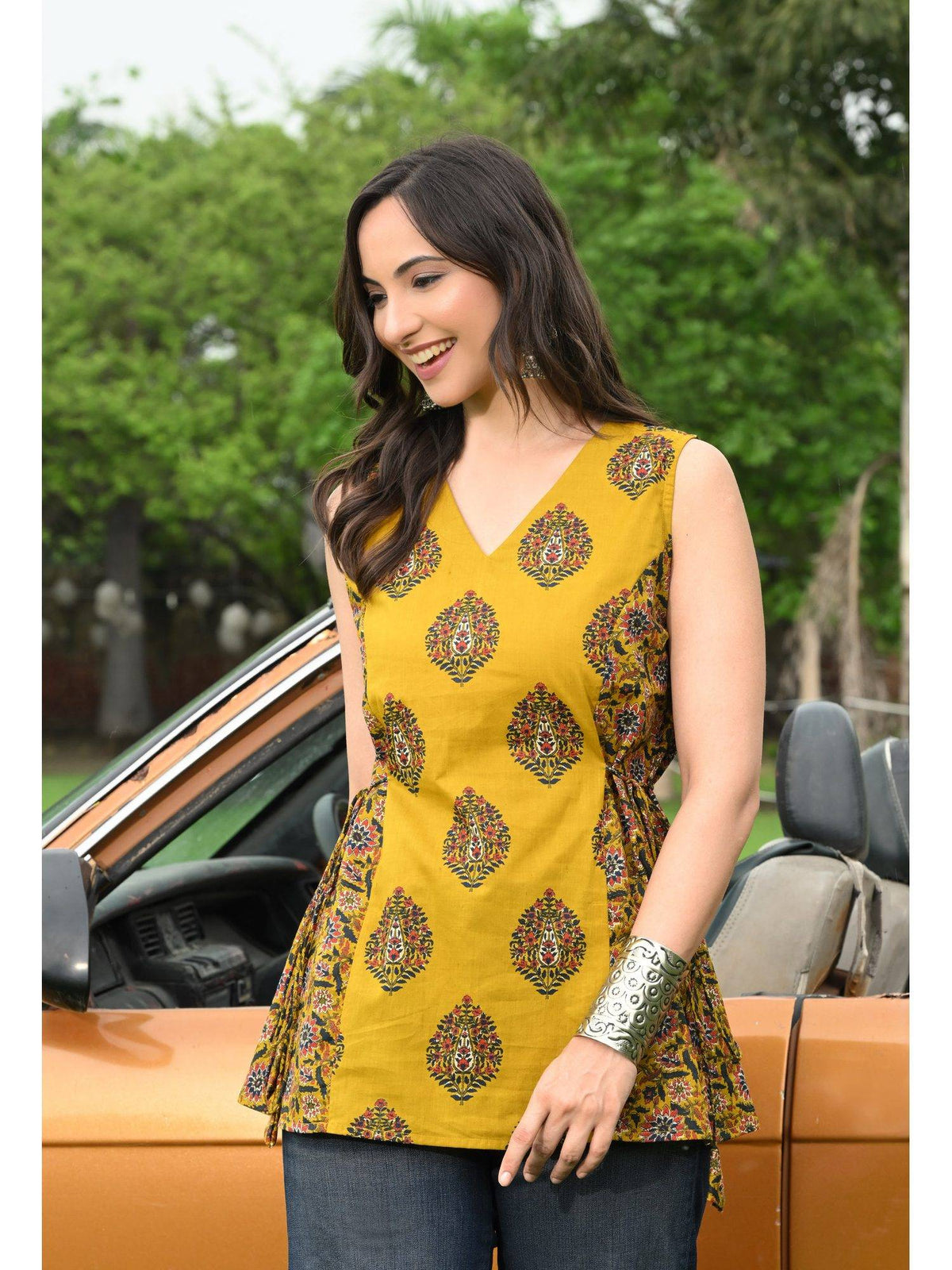 Women Cotton Printed V-Neck Hip Length Sleeveless A-Line Kurta | U3S - view 1
