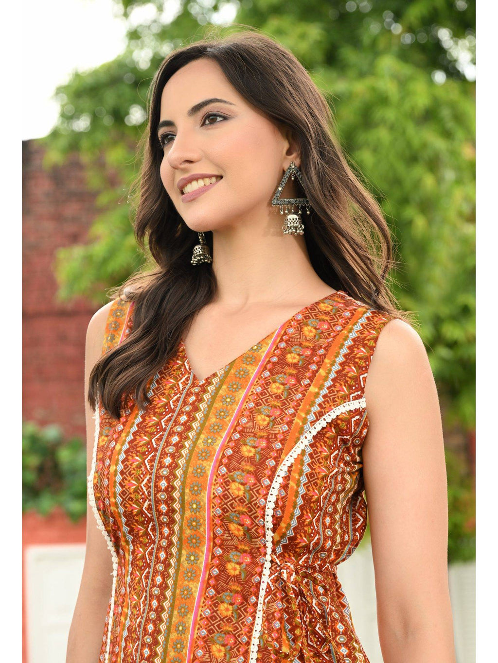 Women Rayon Printed V-Neck Hip Length Sleeveless A-Line Kurta | U3S - view 21