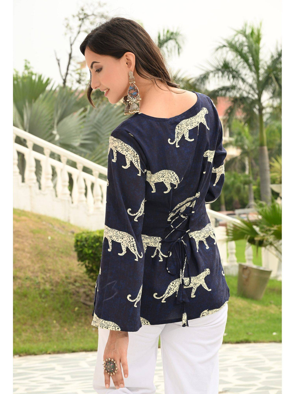 Women Rayon Printed Square Neck Straight Blue Kurta | KDG - view 2