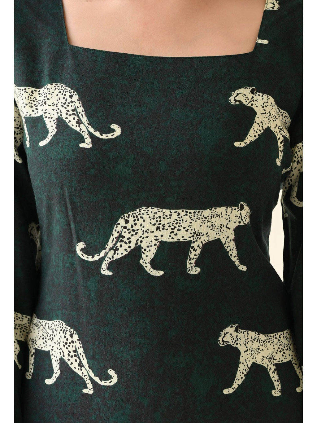 Women Rayon Printed Square Neck Straight Blue Kurta | KDG - view 12