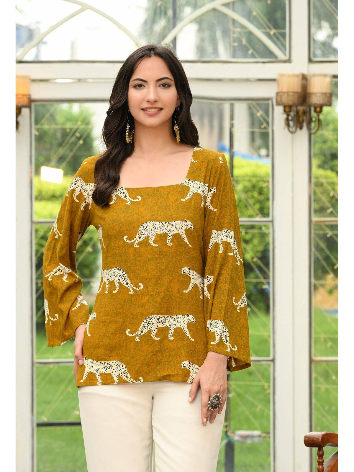 Women Rayon Printed Square Neck Straight Blue Kurta | U3S - view 7