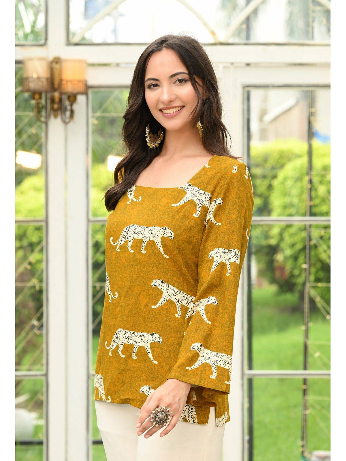 Women Rayon Printed Square Neck Straight Blue Kurta | KDG - view 16