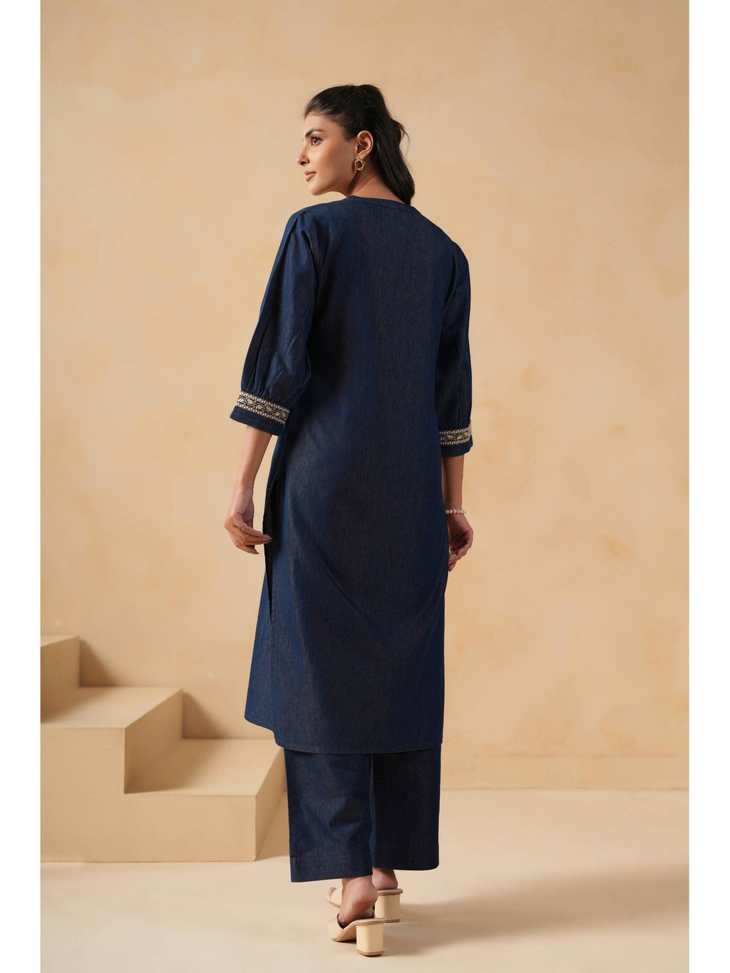 Women Blue Embroidered Straight Kurta | KDG - view 2