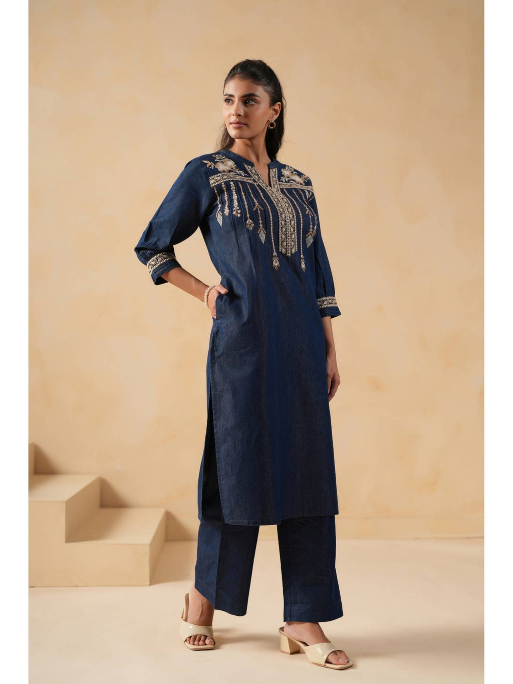 Women Blue Embroidered Straight Kurta | FY93 - view 3