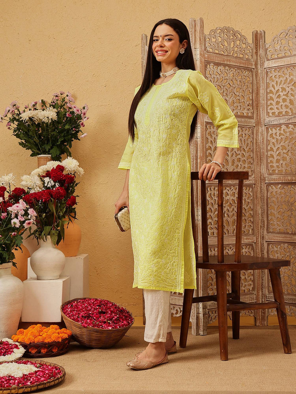 Hand Embroidered White Cotton Lucknowi Chikan Kurta (XS) (A411181) | KDG - view 32