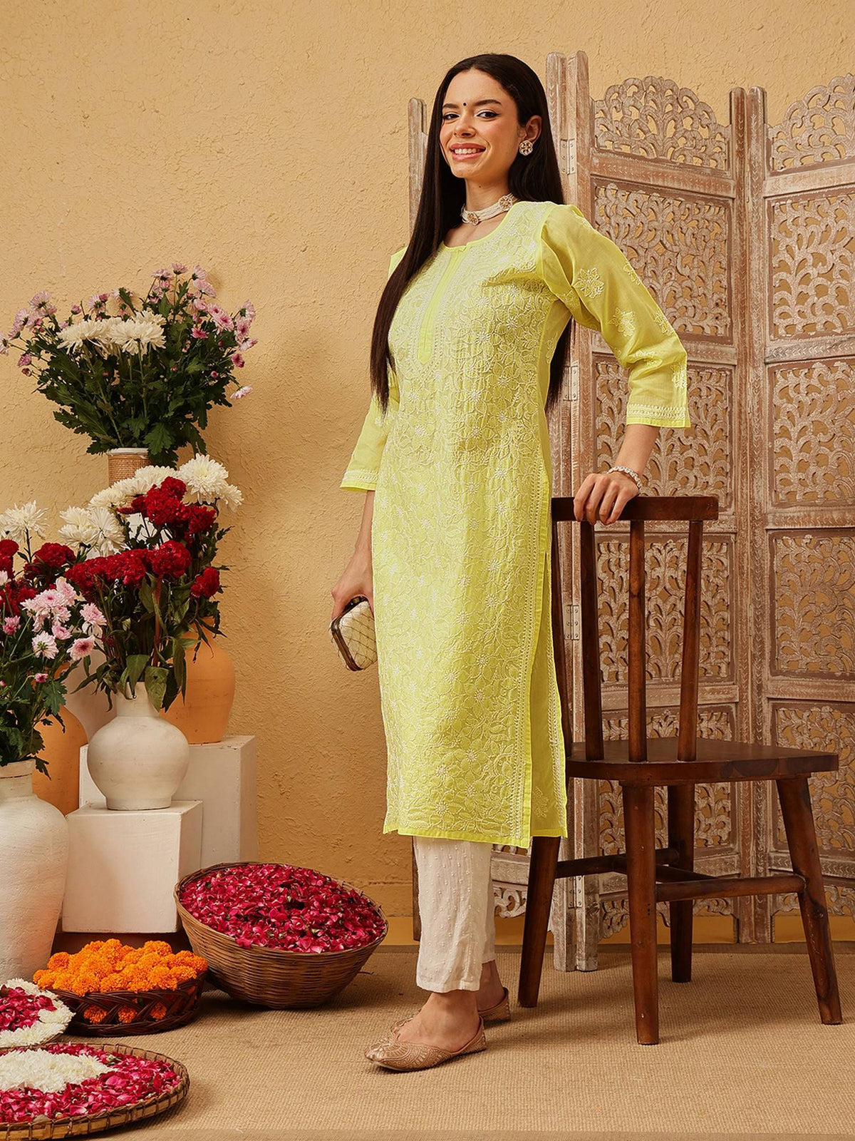 Hand Embroidered White Cotton Lucknowi Chikan Kurta (XS) (A411181) | KDG - view 32