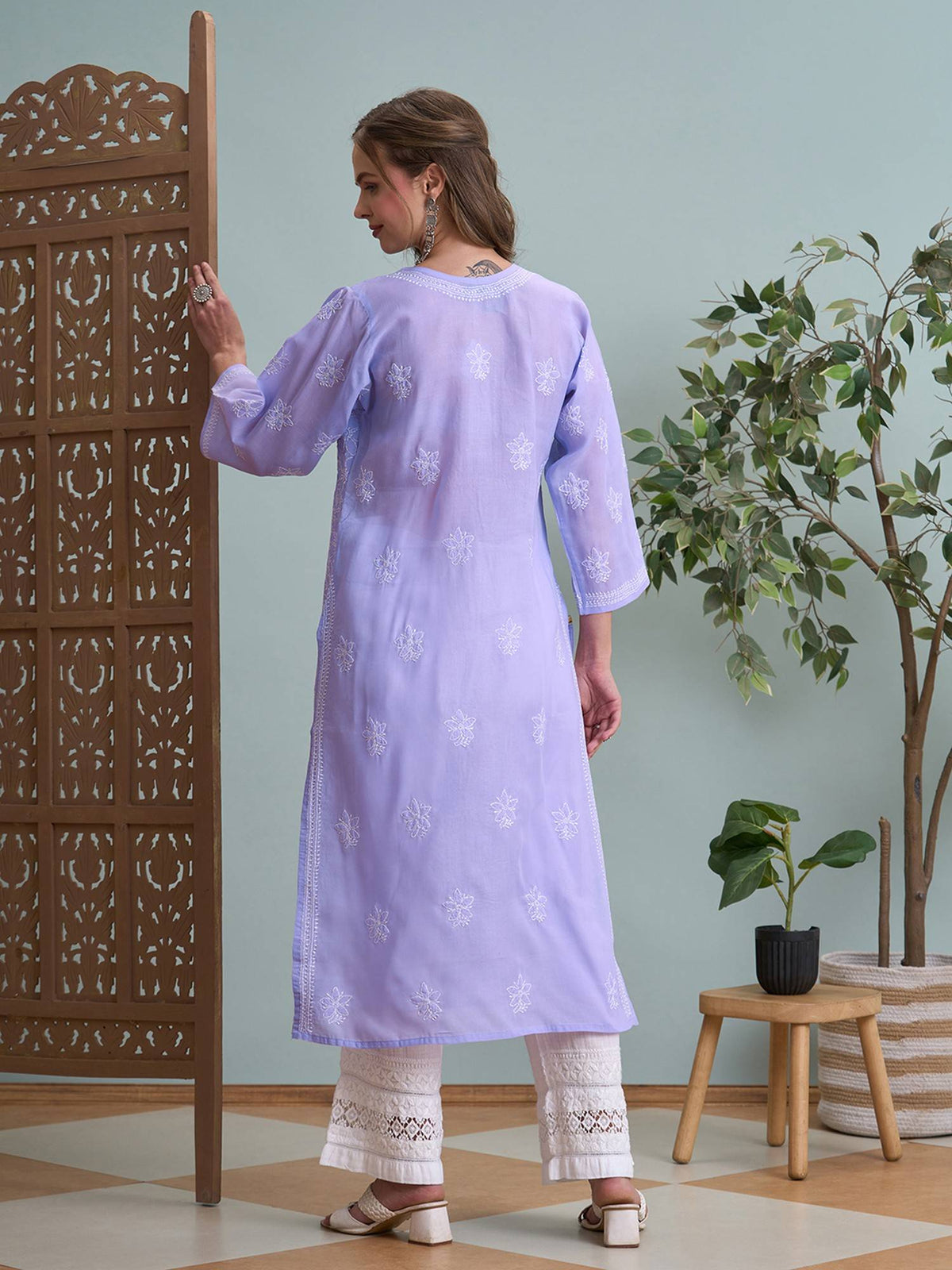 Hand Embroidered White Cotton Lucknowi Chikan Kurta (XS) (A411181) | KDG - view 20