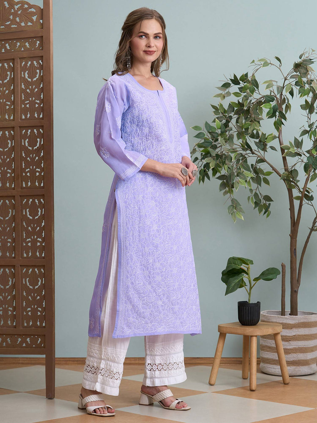 Hand Embroidered White Cotton Lucknowi Chikan Kurta (XS) (A411181) | KDG - view 21