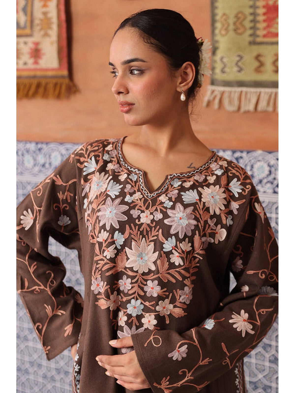 Women Red Embroidered Straight Kurta | FY93 - view 16