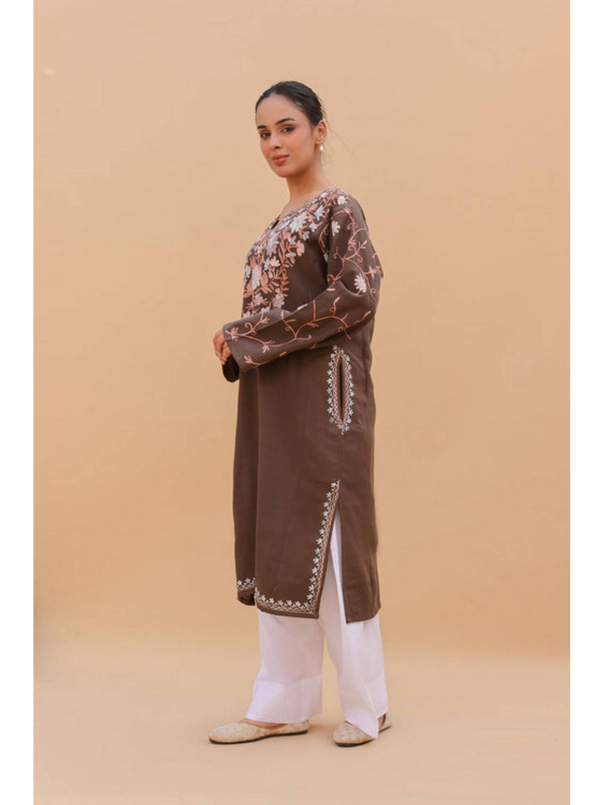 Women Red Embroidered Straight Kurta | FY93 - view 20