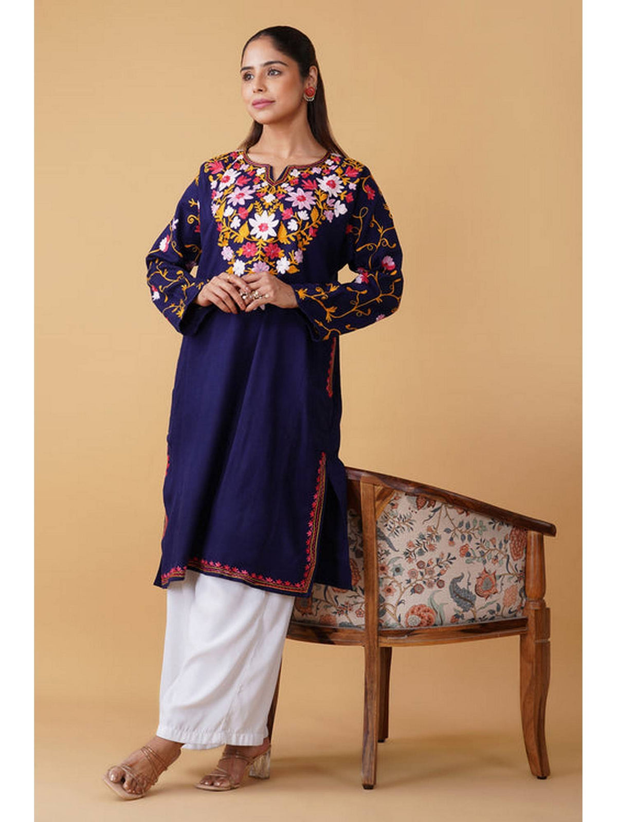 Women Red Embroidered Straight Kurta | FY93 - view 9