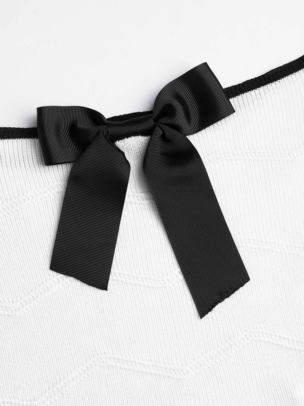 Contrasting Bowknot Knitted Tube Top | TT90 - view 7