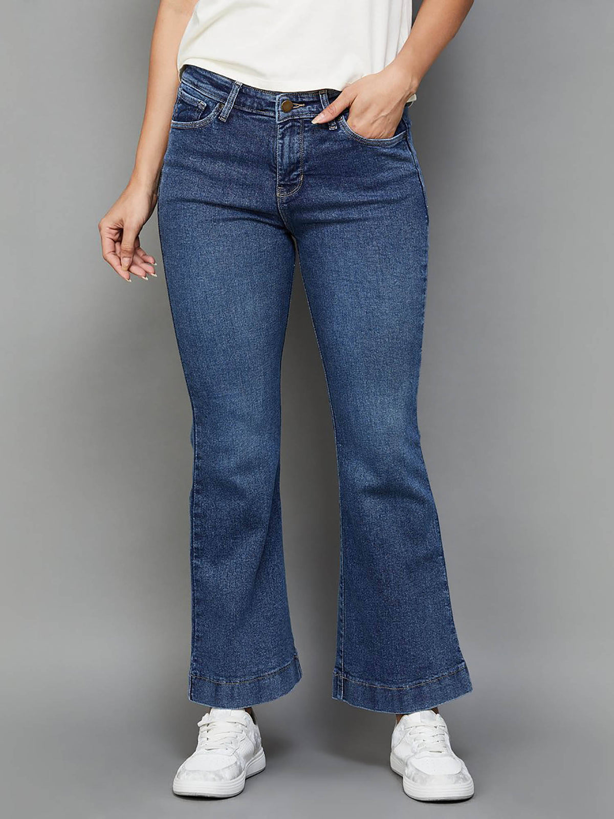 Women Blue Comfort Flared High-Rise Stretchable Jeans | BT10 - view 1