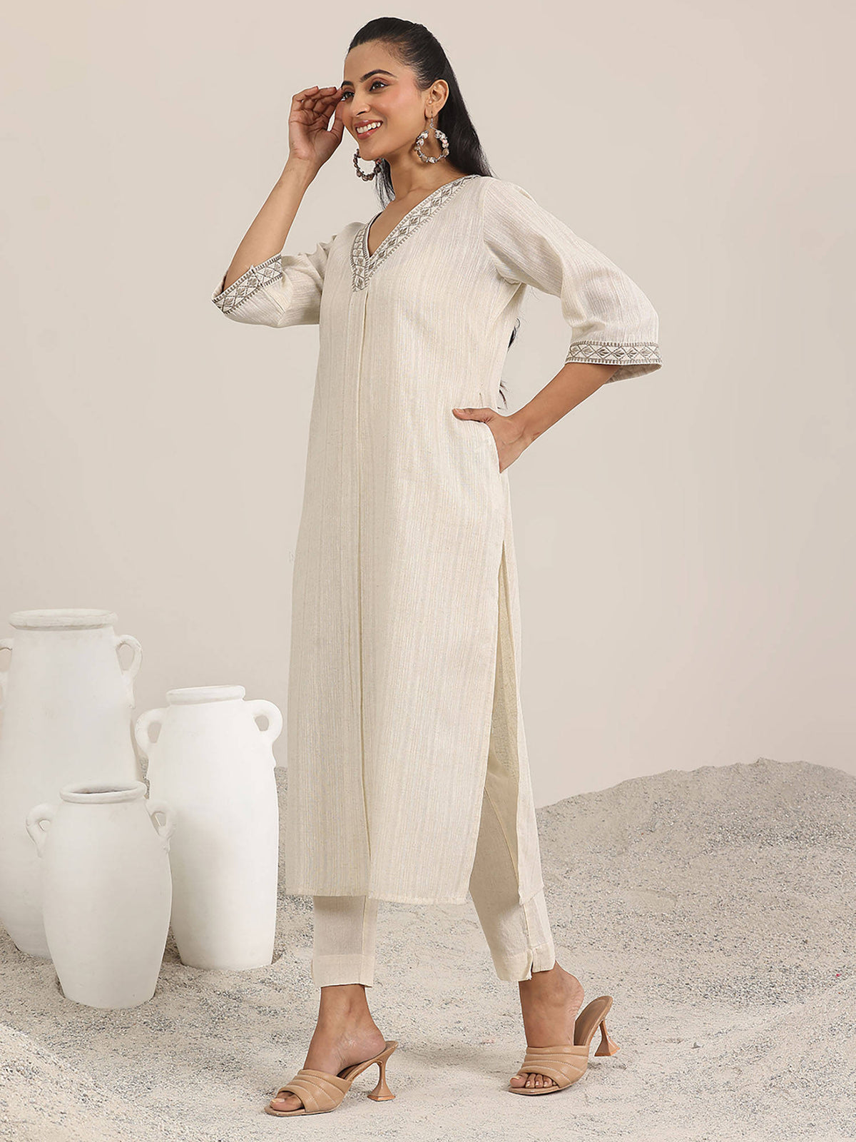 Off White Floral Yoke Embroidered Front Pleat Straight Kurta | U3S - view 8