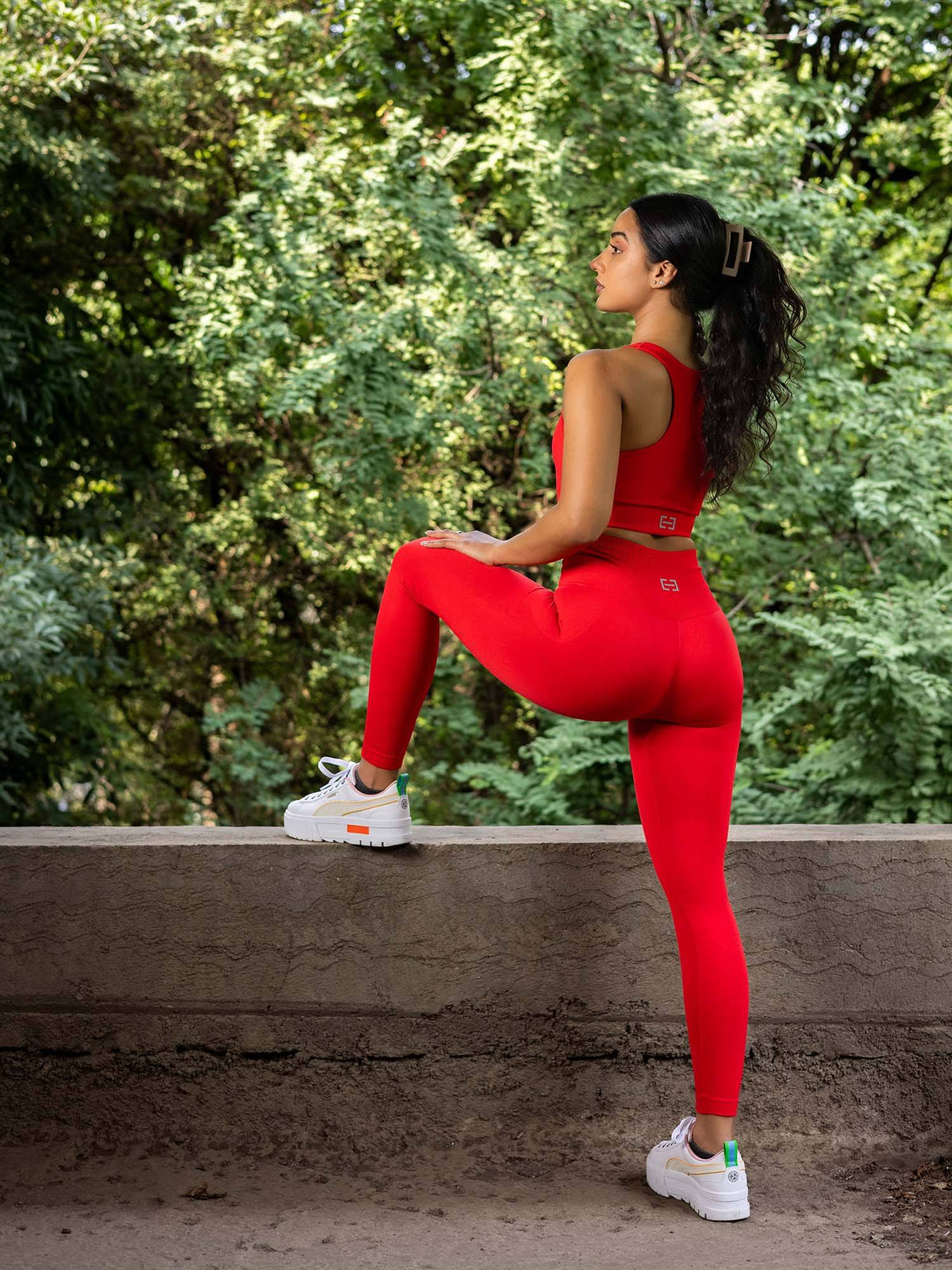 She's Got It Red Leggings | L90 - view 2