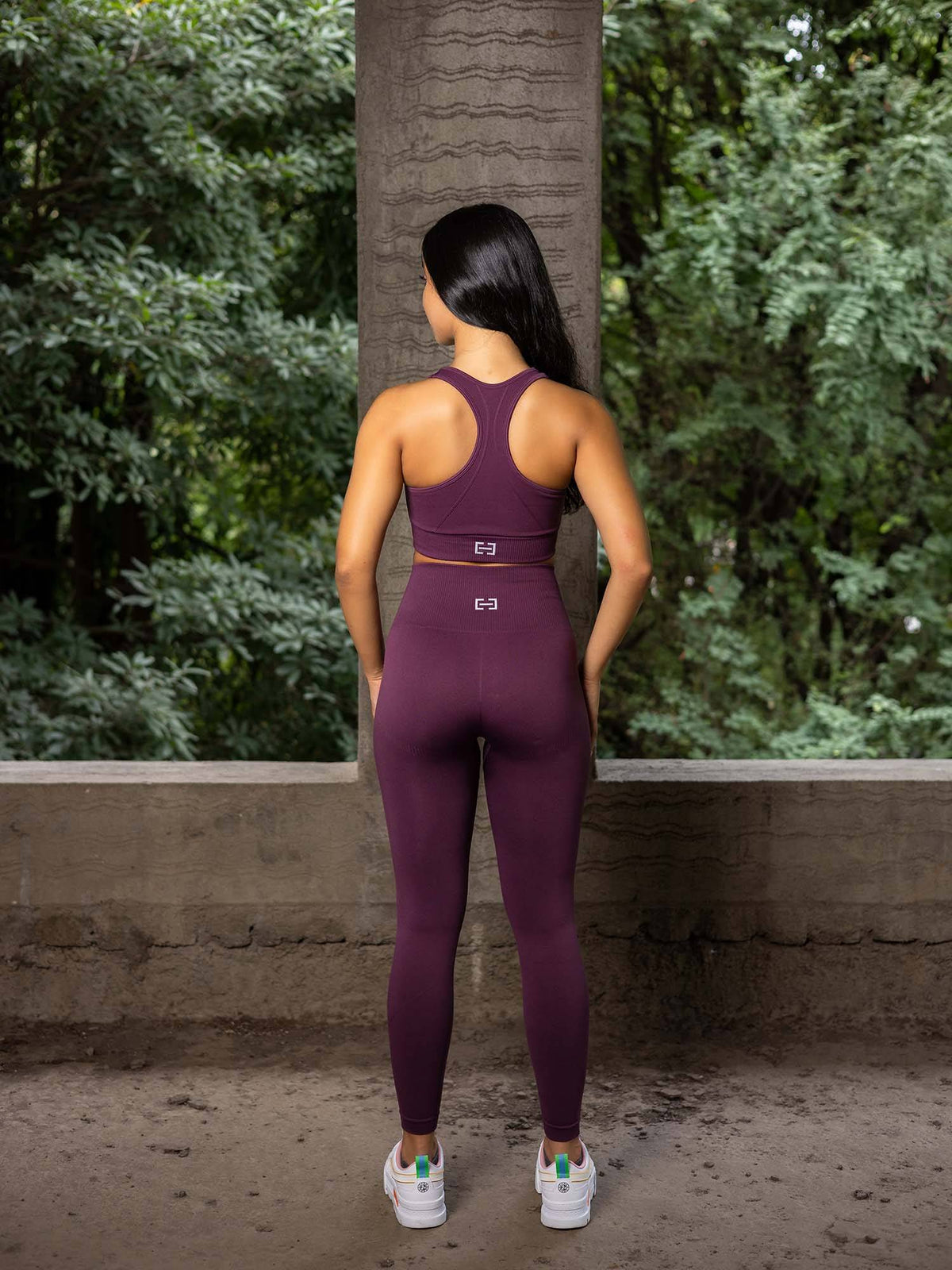 She's Got It Wine Leggings | L90 - view 2