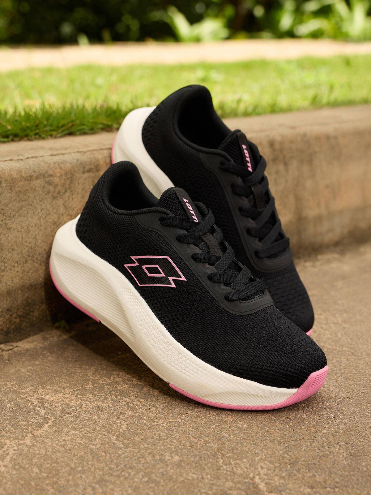 Xwift Knit Black Running Shoes for Women | SH9 - view 1