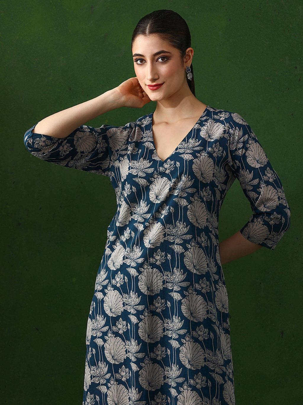 Red Floral Printed Straight Pure Cotton Kurta | KDG - view 14