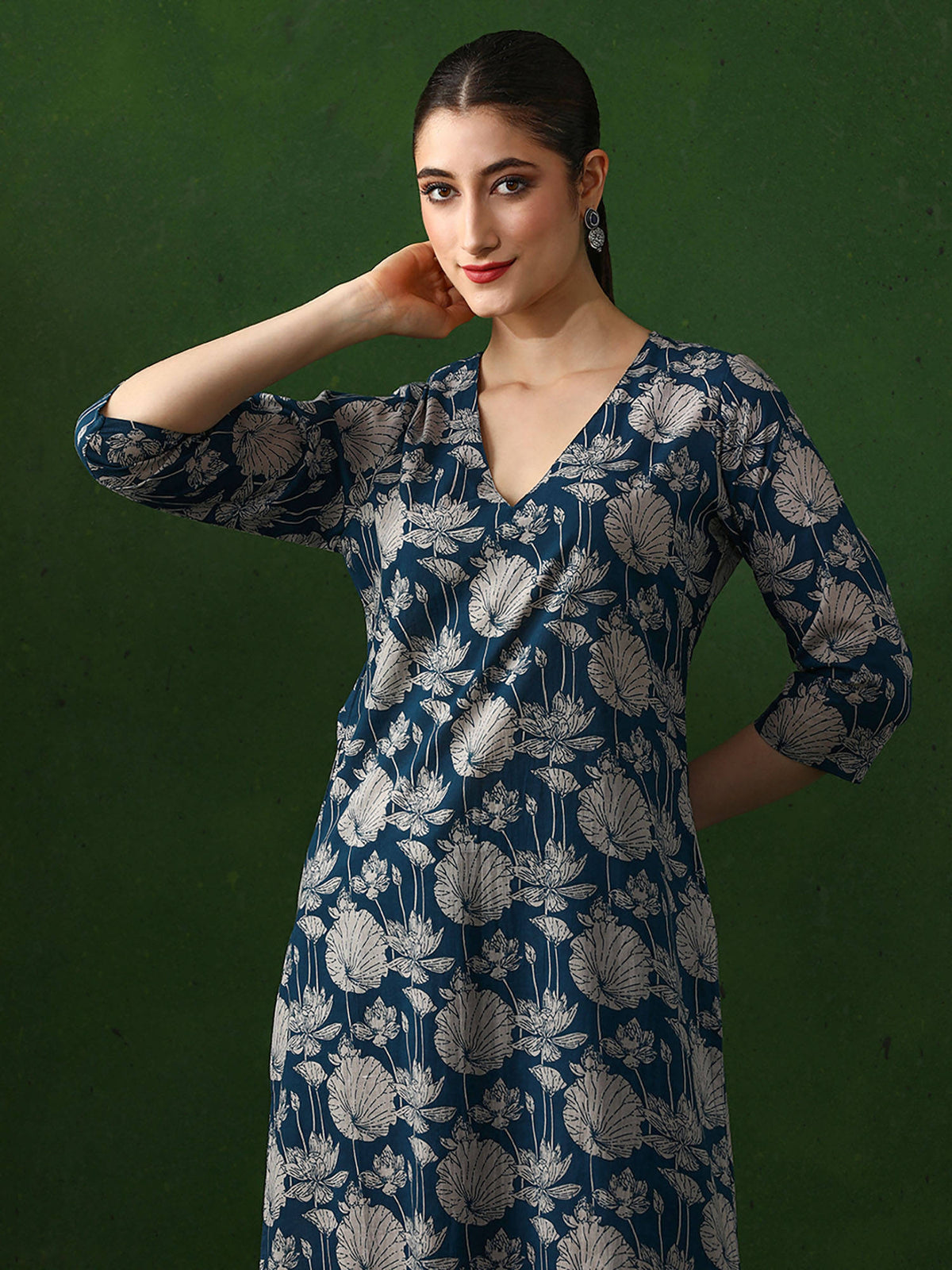 Red Floral Printed Straight Pure Cotton Kurta | KDG - view 14