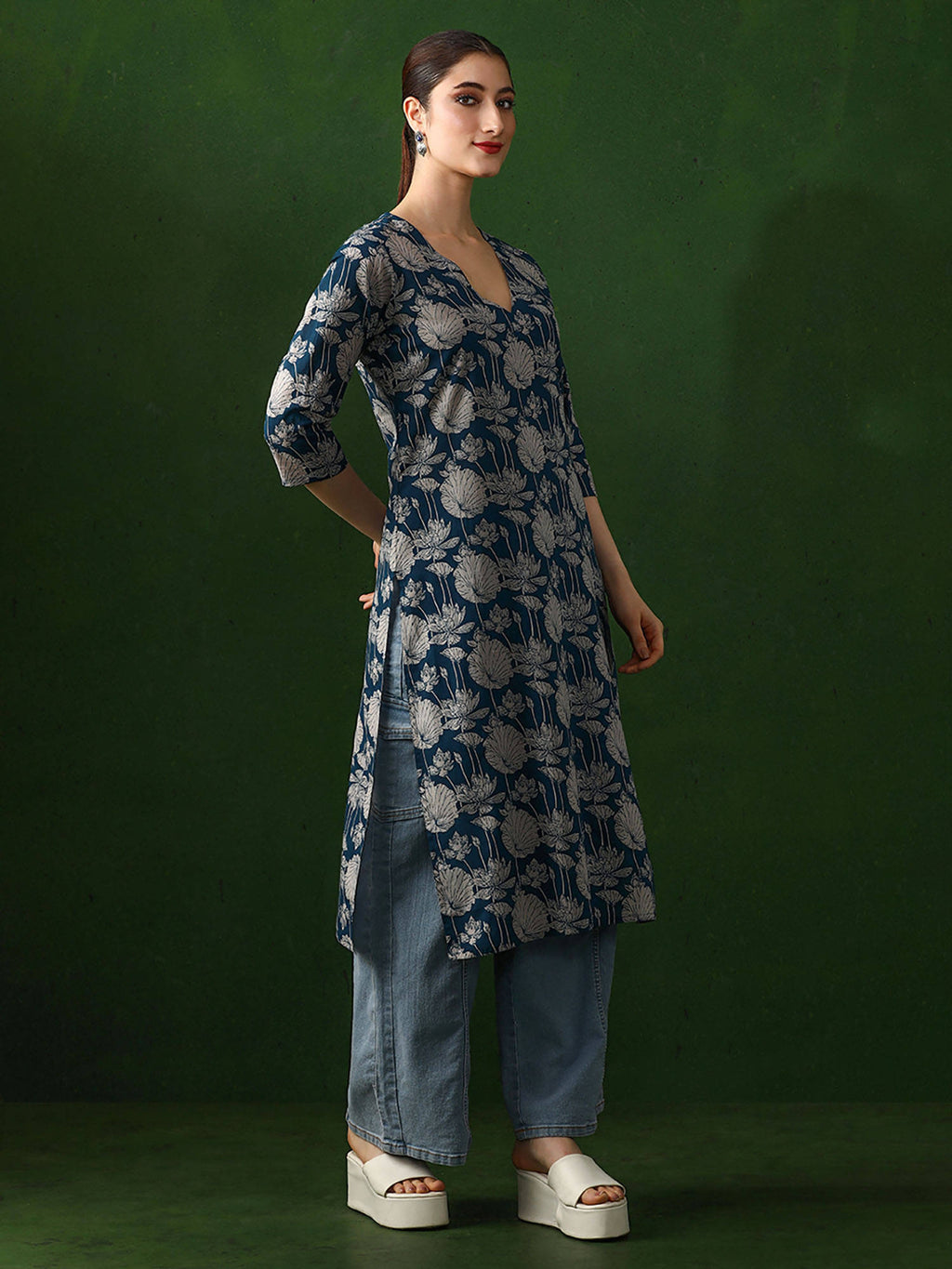 Red Floral Printed Straight Pure Cotton Kurta | FY93 - view 16