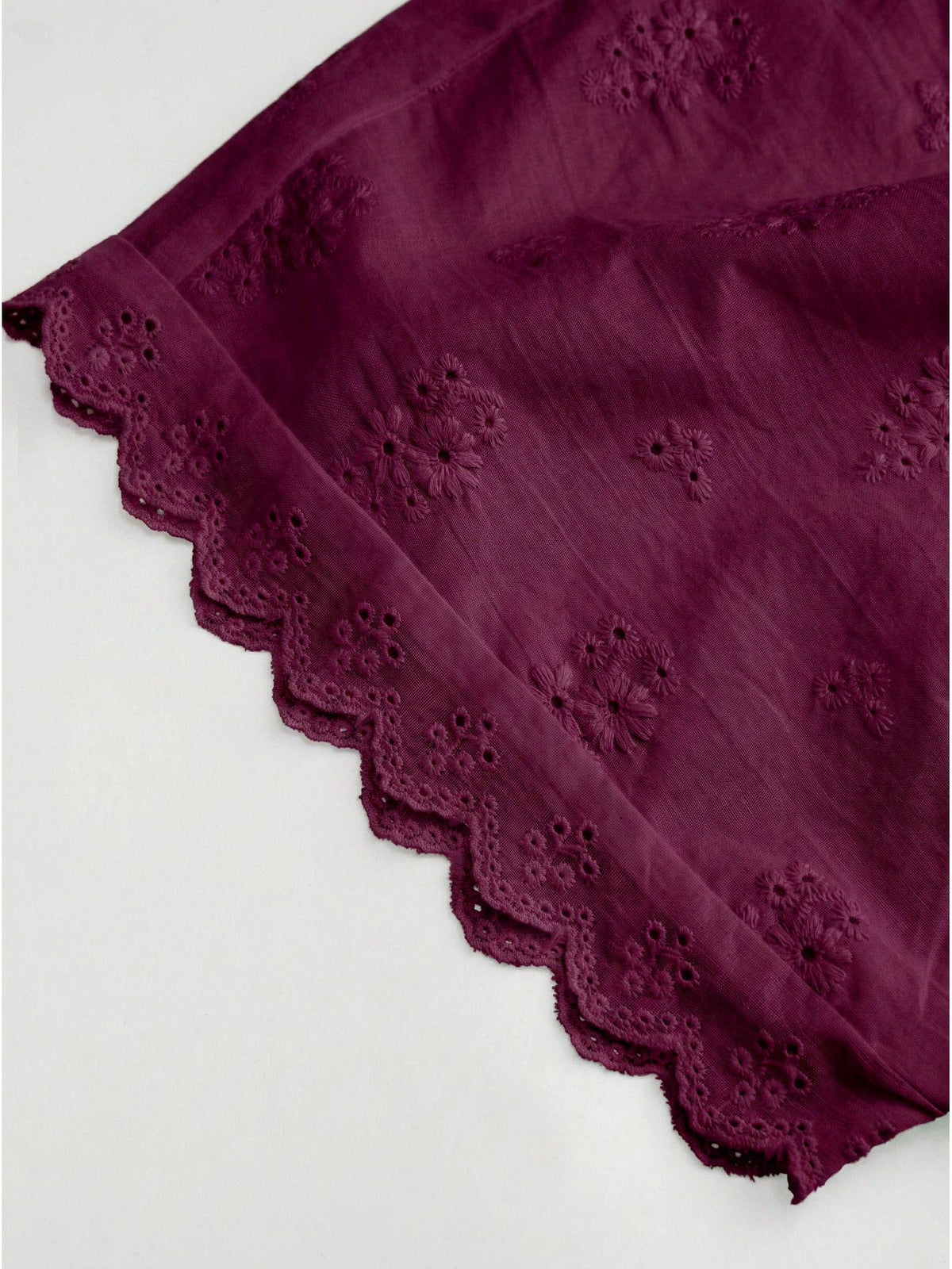 Broderie Anglaise Women's V-Neck Pleated Shirred Blouse Wine | S67 - view 4
