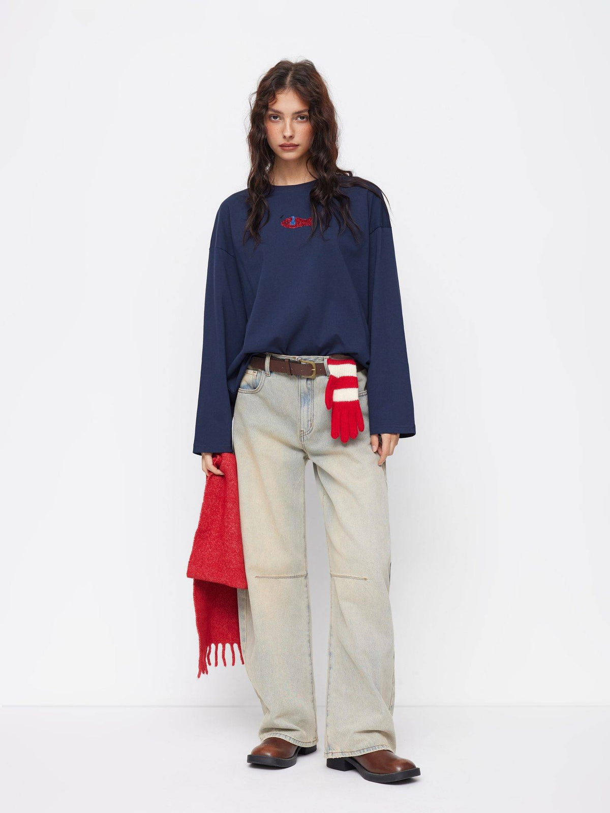 Cotton Blend Women's Fish Embroidery Round Neck Oversized T-Shirt Navy Blue | TS56 - view 4