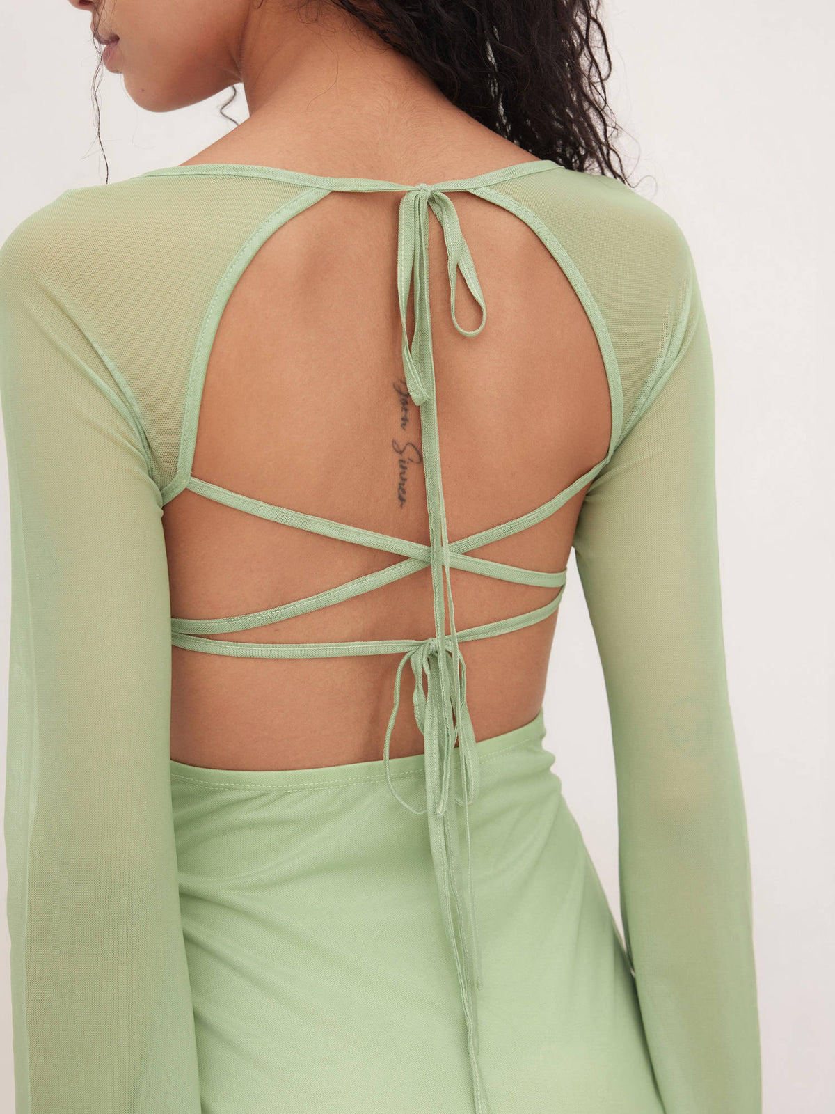 Mesh Square Neckline Floral Knotted Backless Midi Dress | D56 - view 6