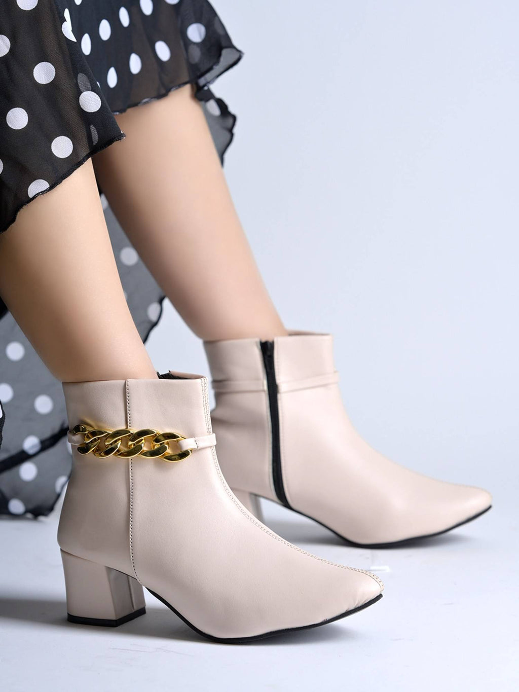 Smart Casual Zip Detailed Cream Casual Boots | BT61 - view 2